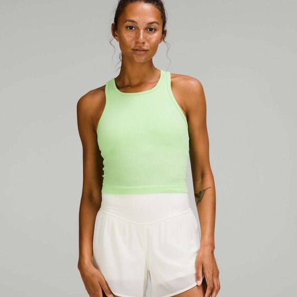 98% NEW SIZE 6 TANK TOP LULULEMON - Picture 10 of 10